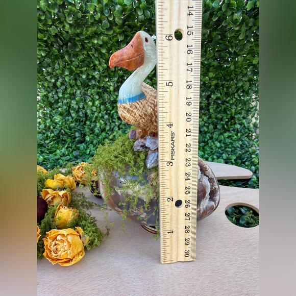 Pelican Spirit Sculpture | Generosity, Grounded Joy & New Beginnings - Picture 7 of 7